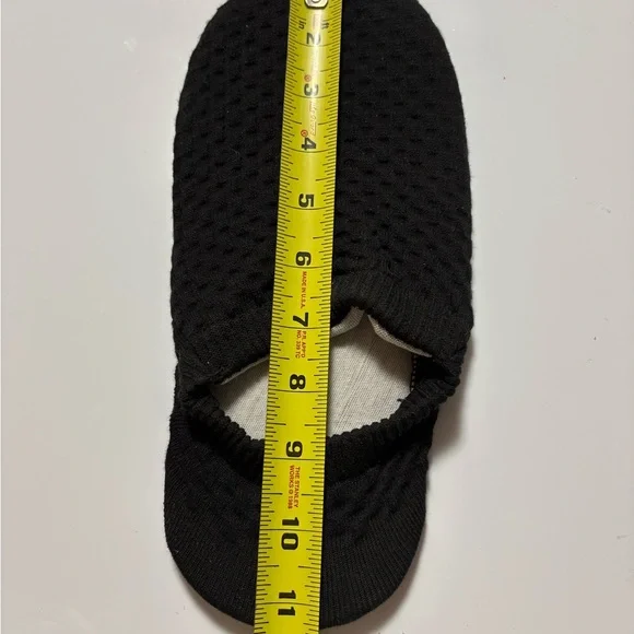 Black Textured men slippers - Picture 4 of 4